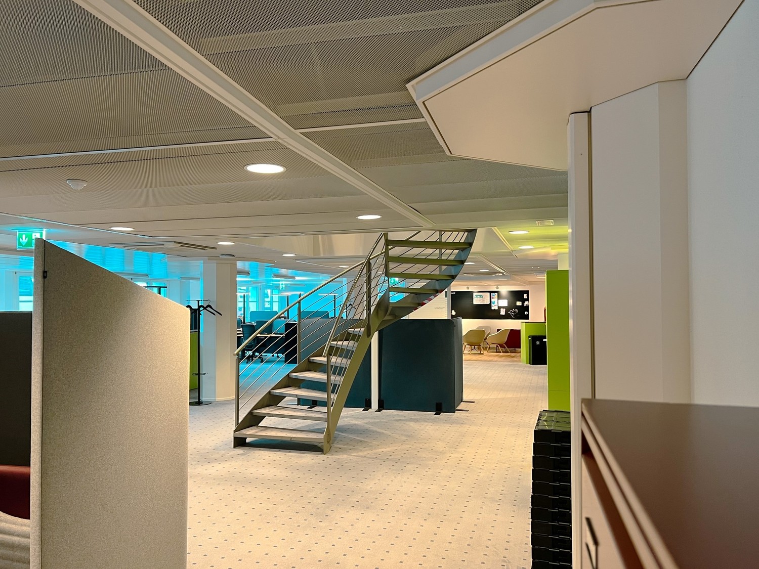 1817m² office, photo 3 sur 10