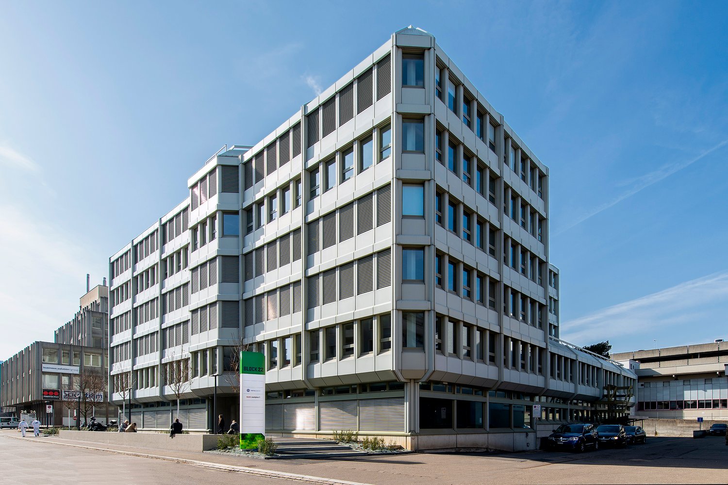 350m² de bureaux, photo 1 sur 6