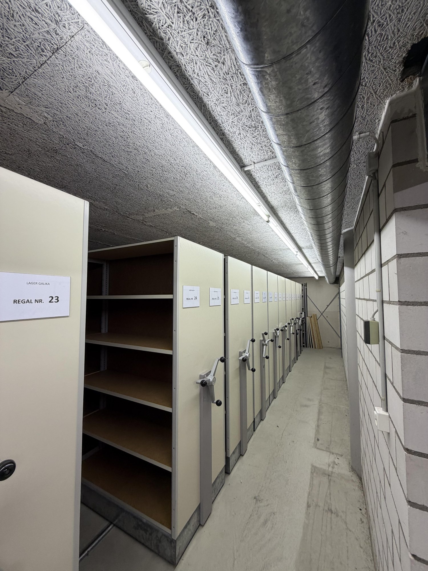Local de stockage de 100m²