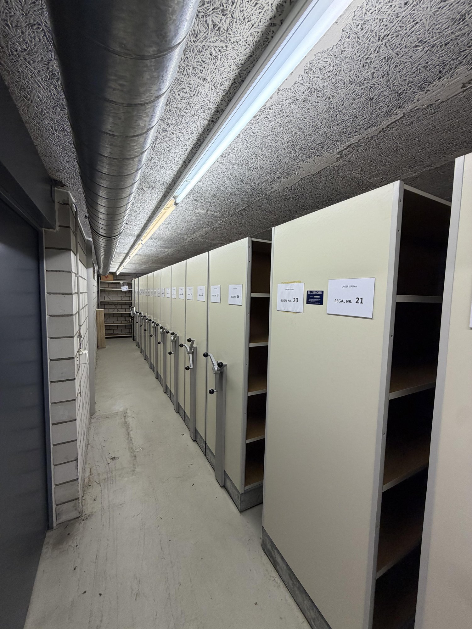 Local de stockage de 100m²