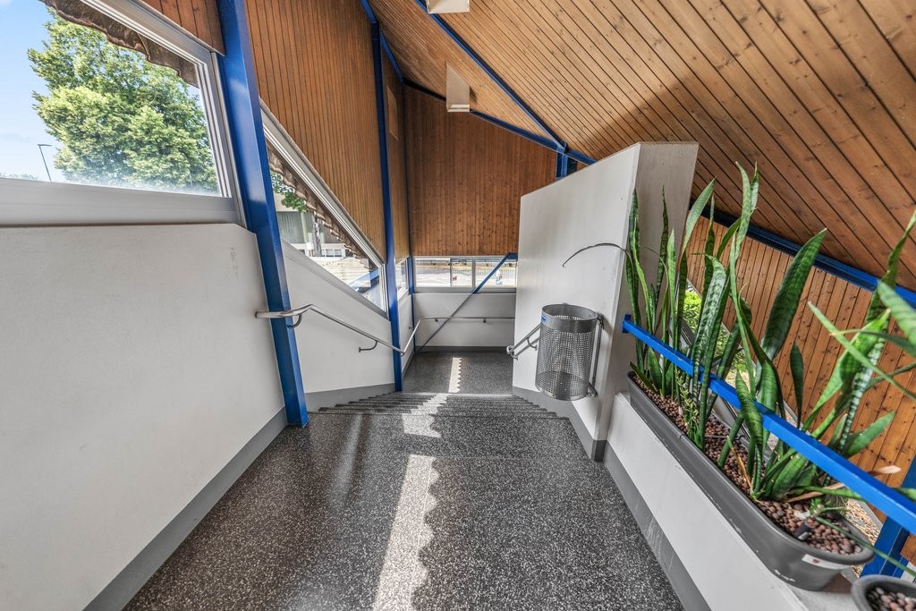 68m² bureau, photo 6 sur 8