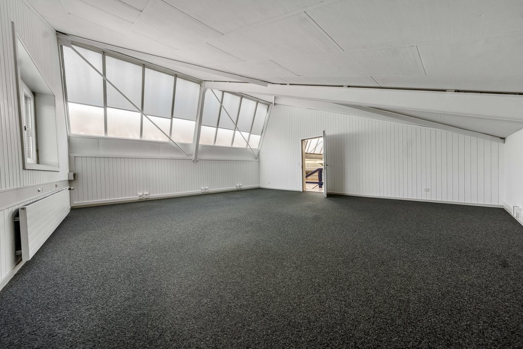 68m² bureau, photo 4 sur 8
