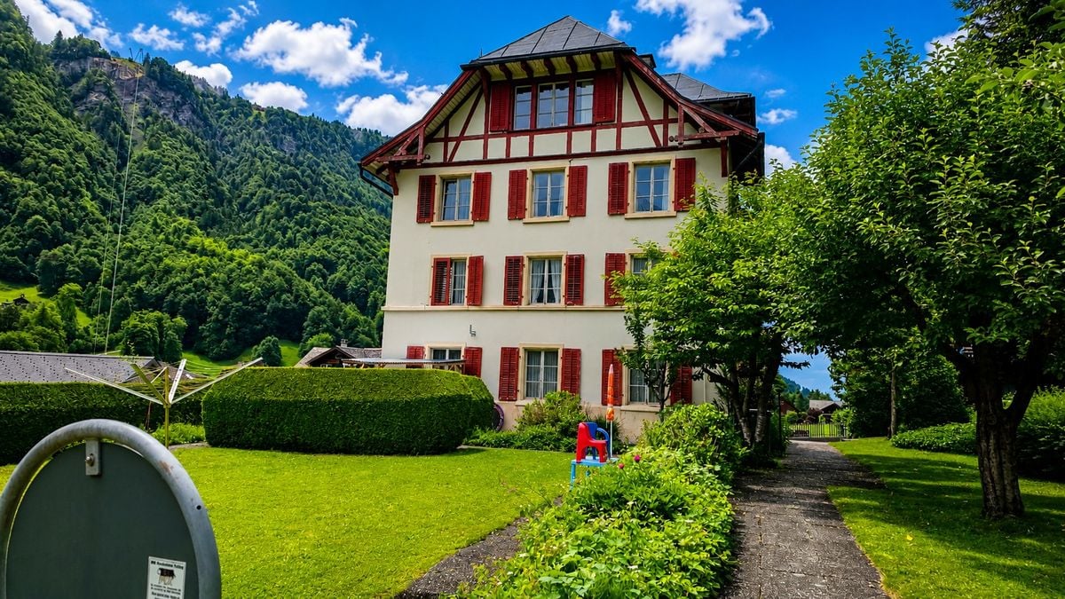 Maison multifamiliale, photo 2 sur 10