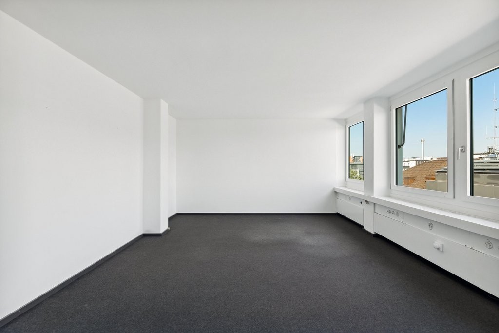 635m² bureau, photo 2 sur 10