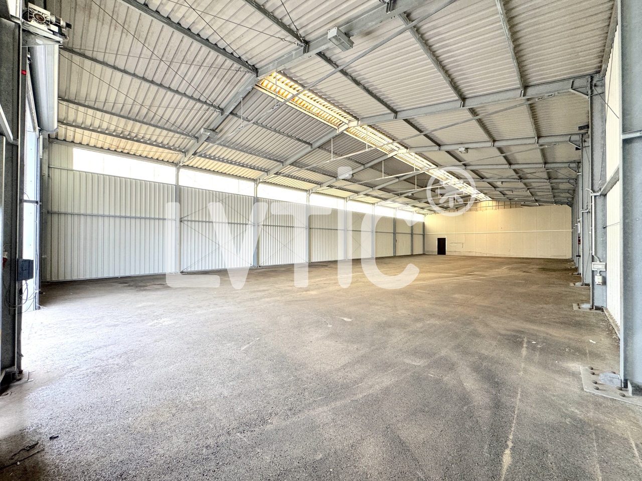 600m² storage room, photo 2 sur 6