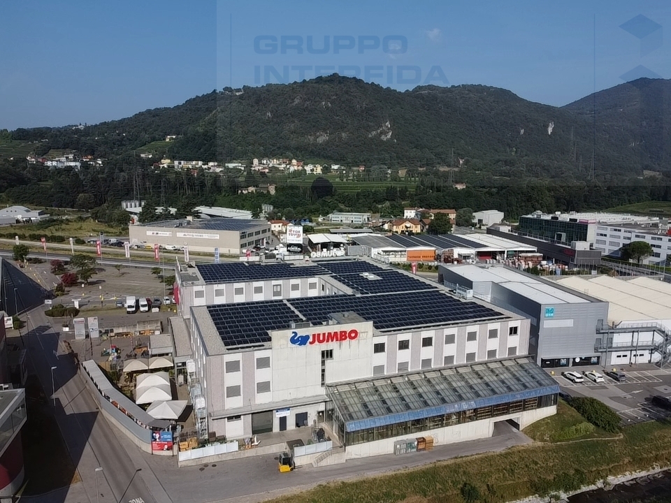 385m² office, photo 1 sur 8