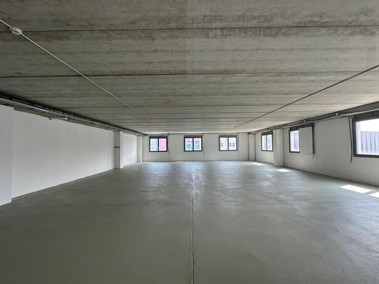 385m² office, photo 7 sur 8