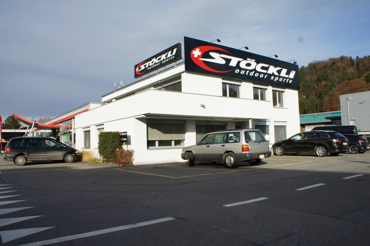 234m² commercial, photo 1 sur 5