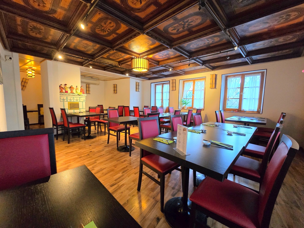 338m² restaurant