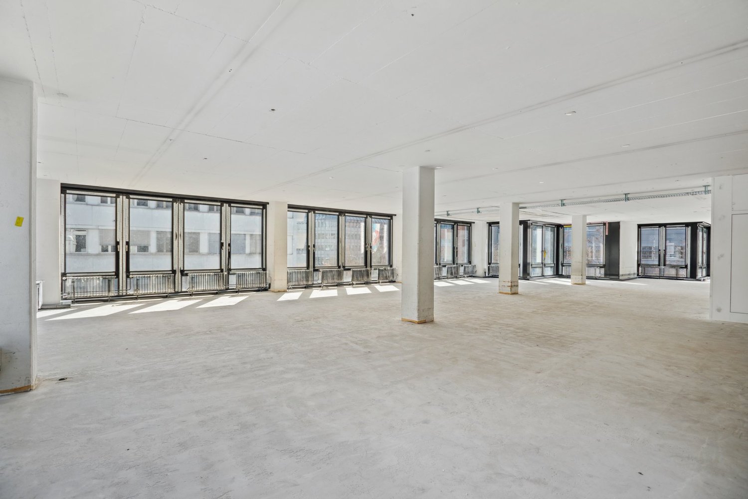 1320m² bureau, photo 2 sur 10