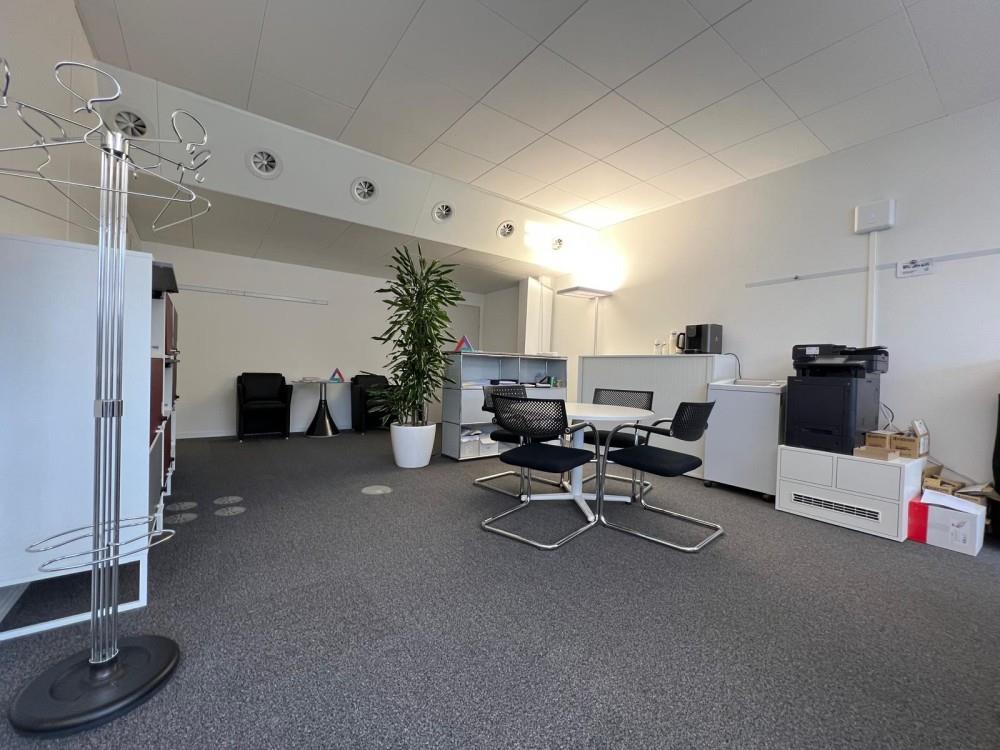 Bureau de 75m², photo 4 sur 8