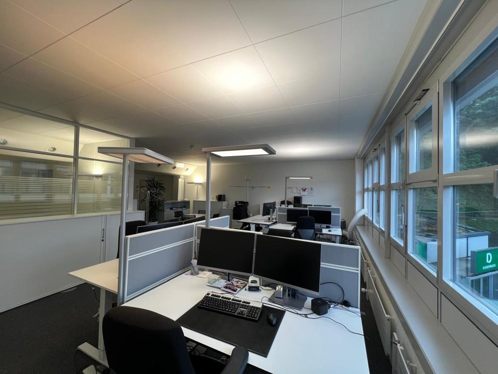 Bureau de 75m², photo 7 sur 8