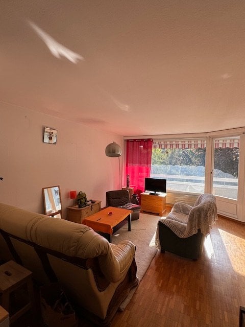1 room single room