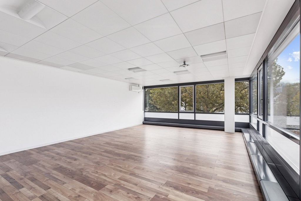 Bureau de 66m²