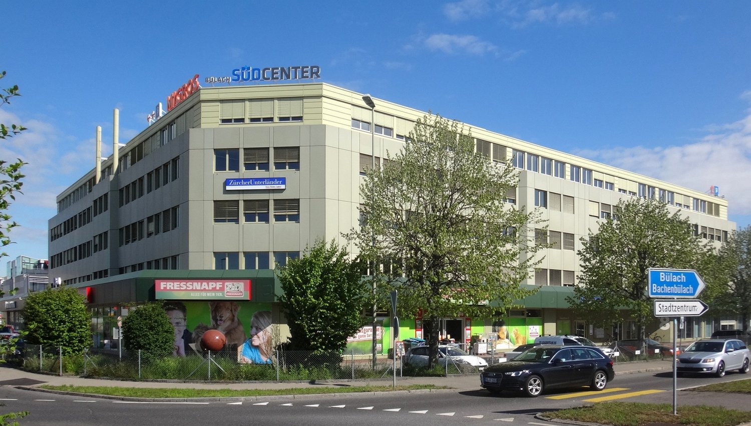 331m² office