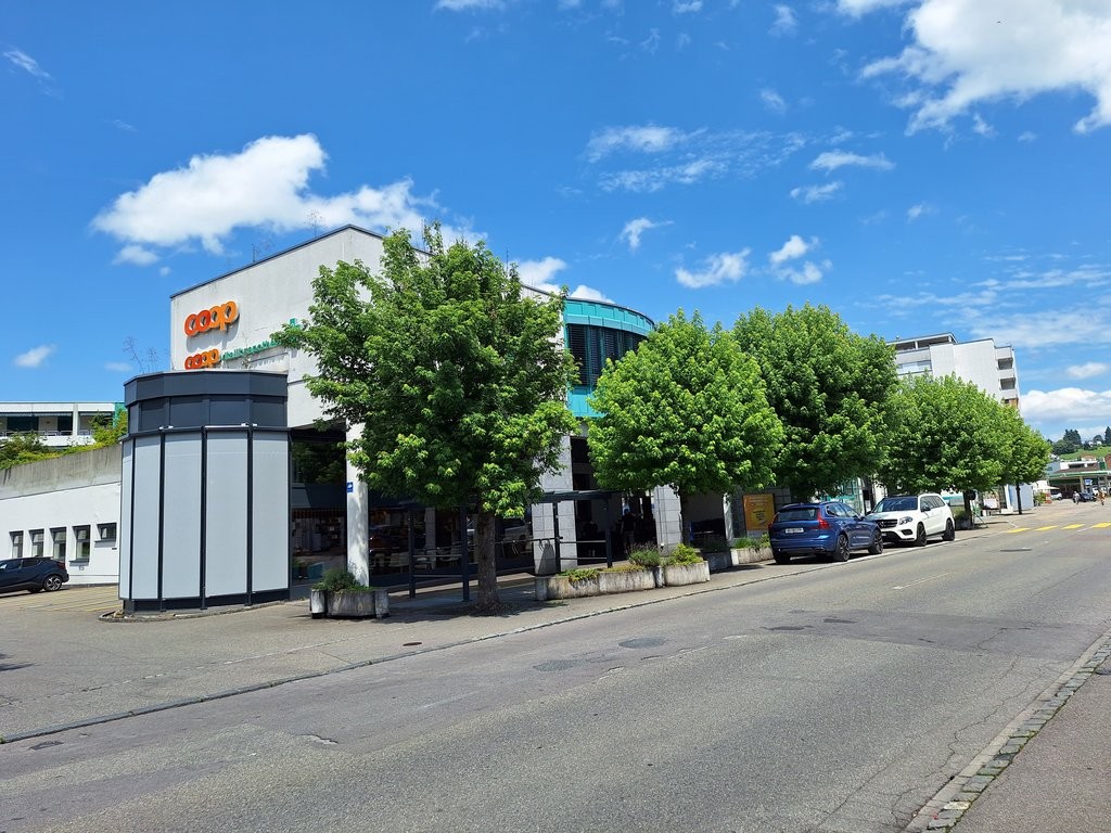 Créneau ouvert, photo 1 sur 2