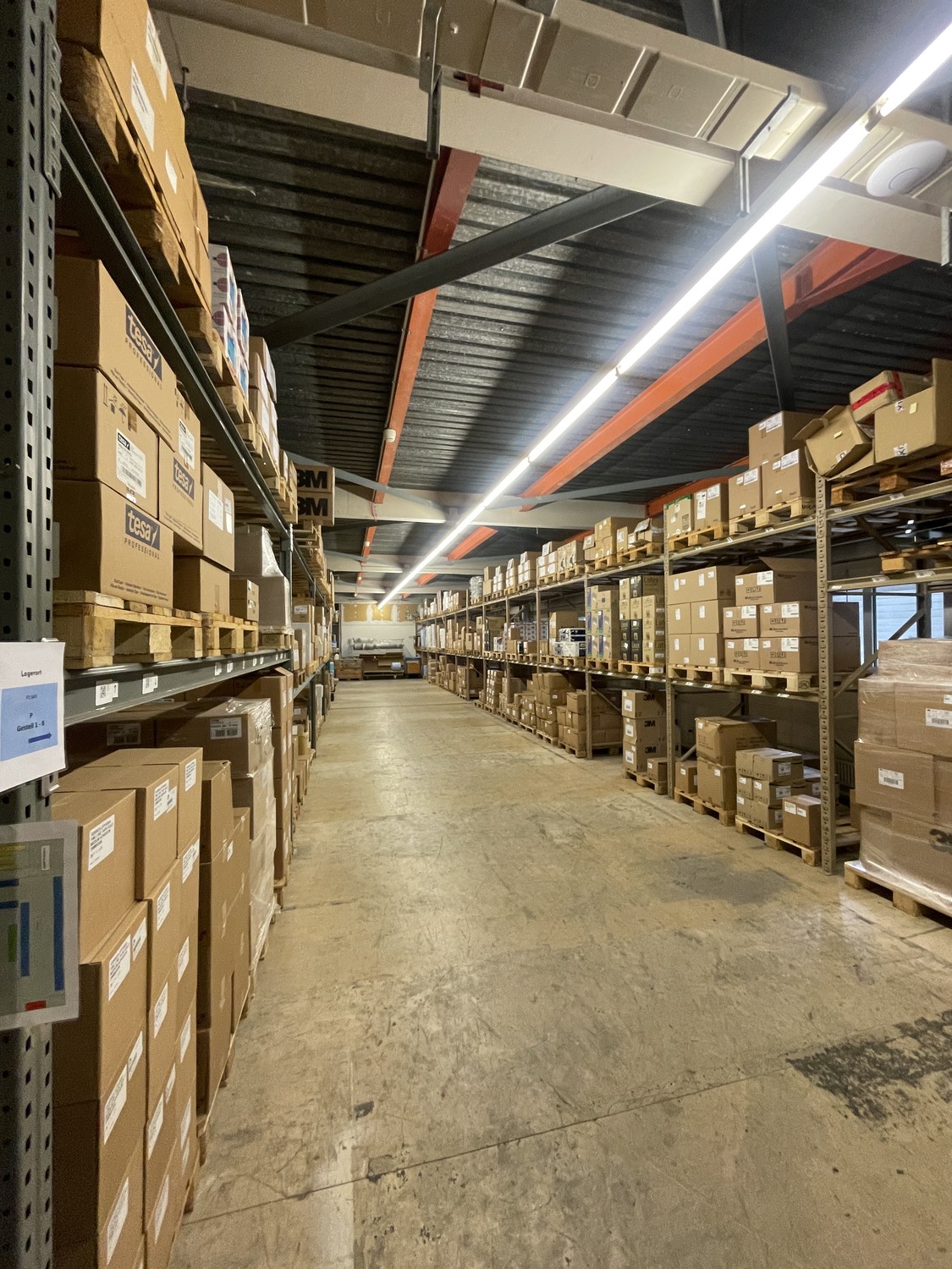 300-1240m² commercial