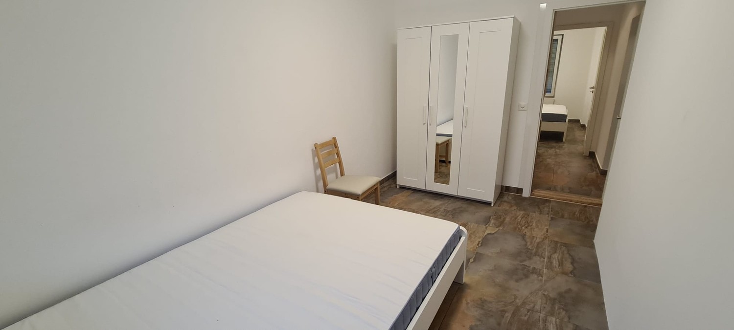 Chambre meublée dans un appartement en colocation bien entretenu (près de la Messe Basel)