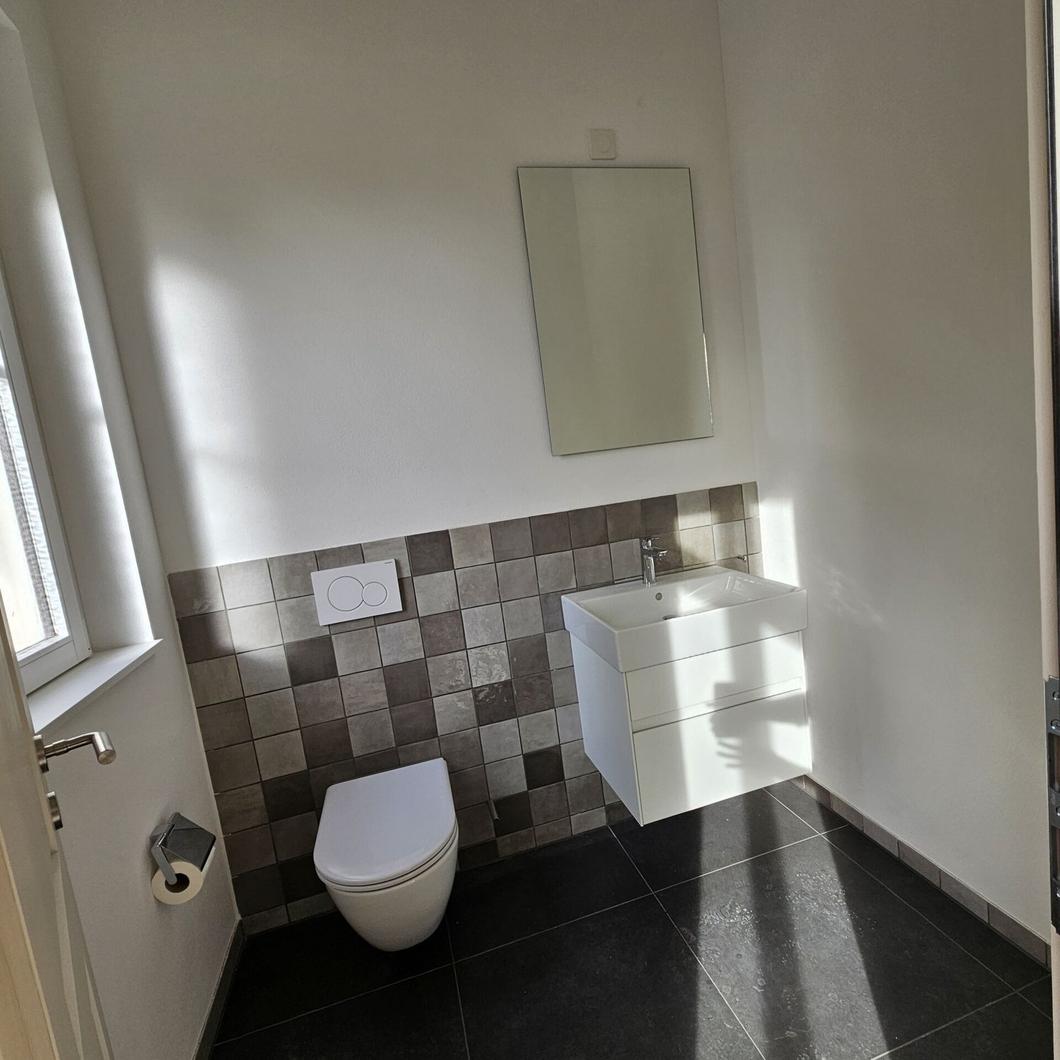 176m² office