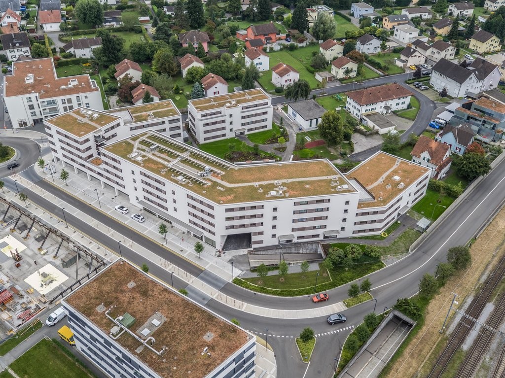 105m² commercial, photo 1 sur 10