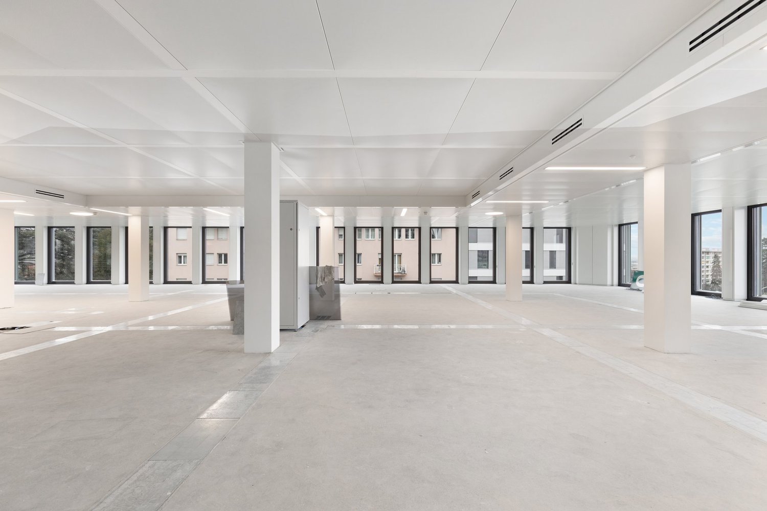 257m² office, photo 2 sur 3
