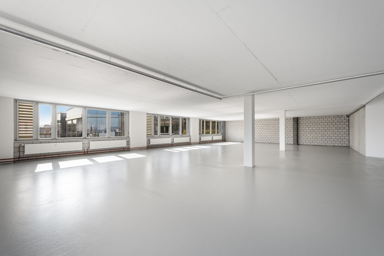 708m² commercial, photo 3 sur 10