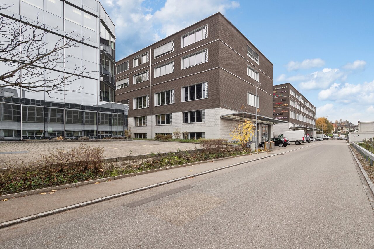 708m² commercial, photo 2 sur 10