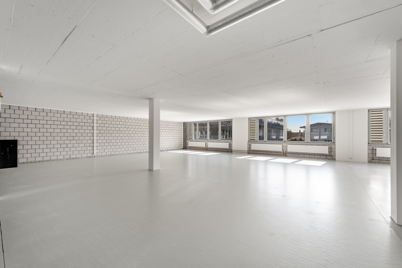 708m² commercial, photo 6 sur 10