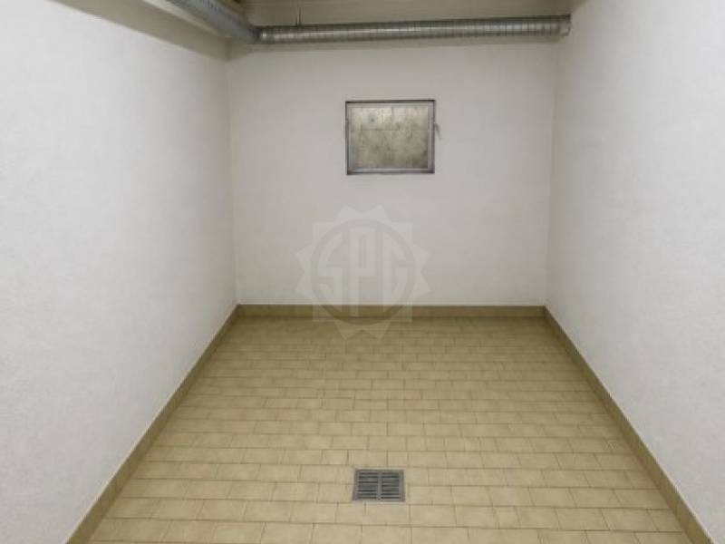 Storage room, photo 2 sur 2