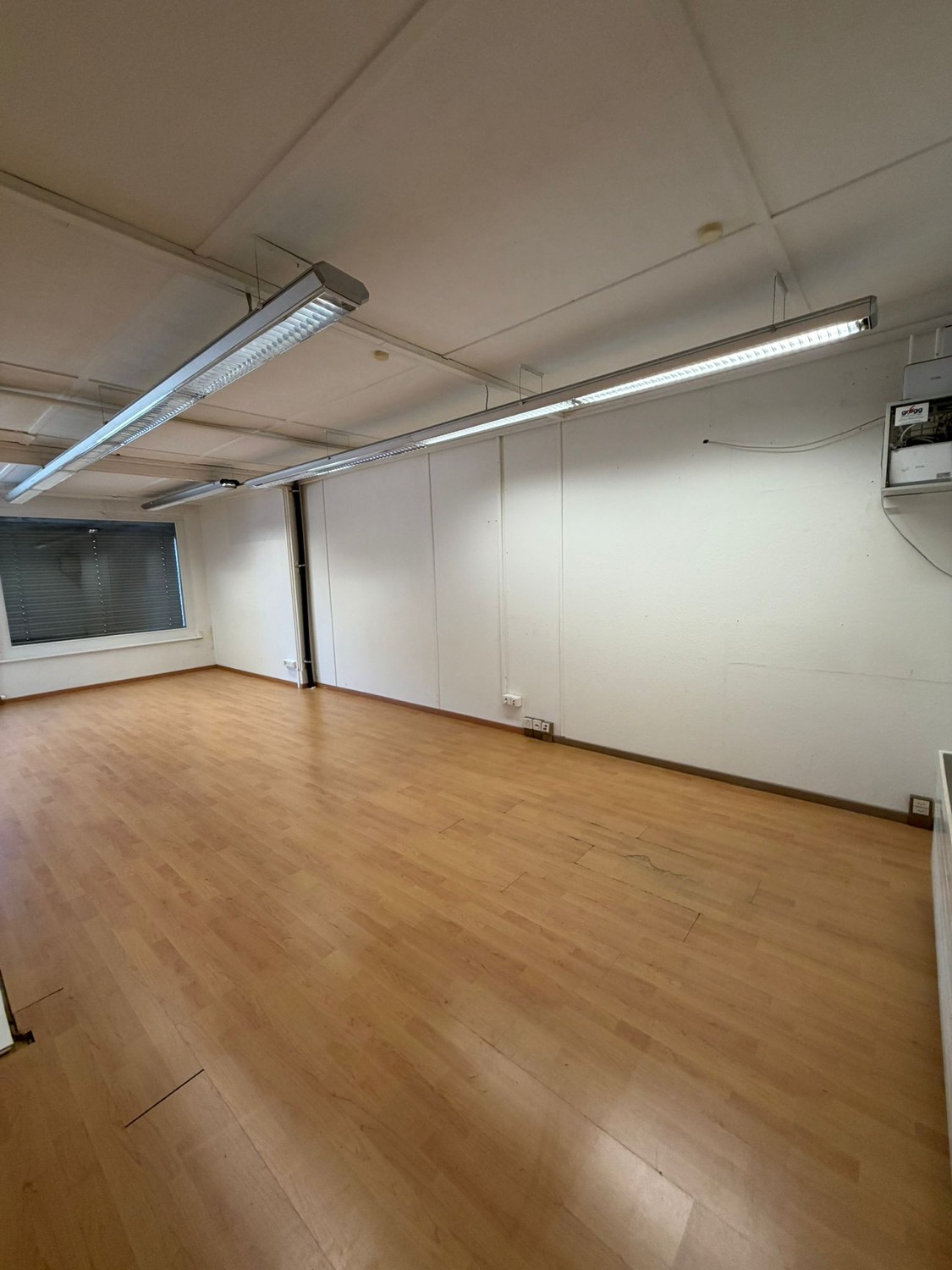 Magasin de 240m², photo 5 sur 10