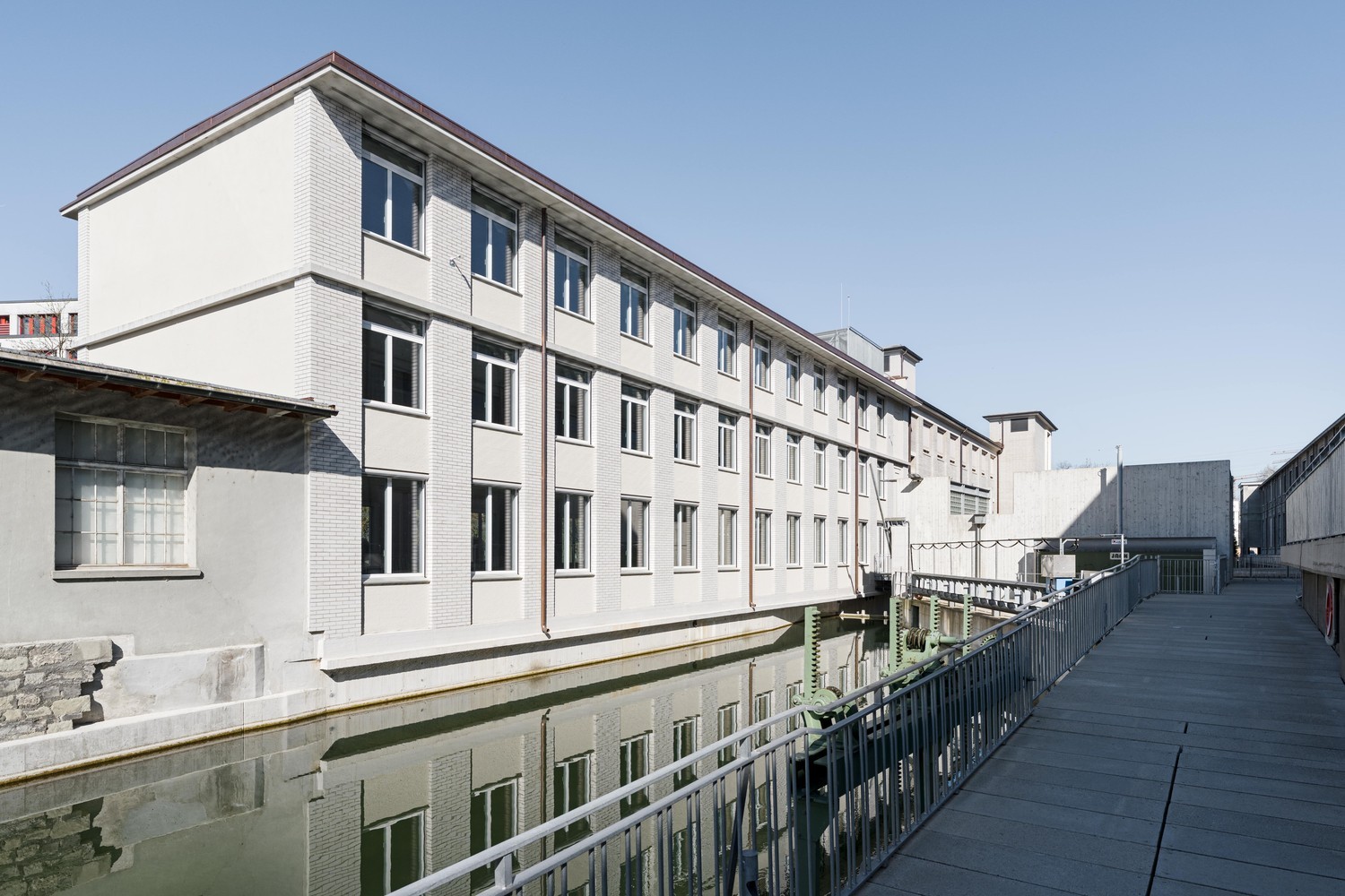 299m² de bureaux, photo 1 sur 8