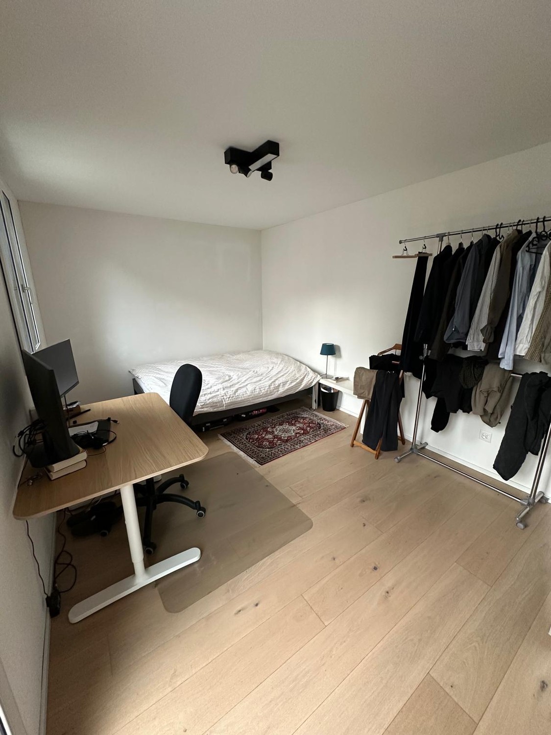 Chambre dans un appartement partagé