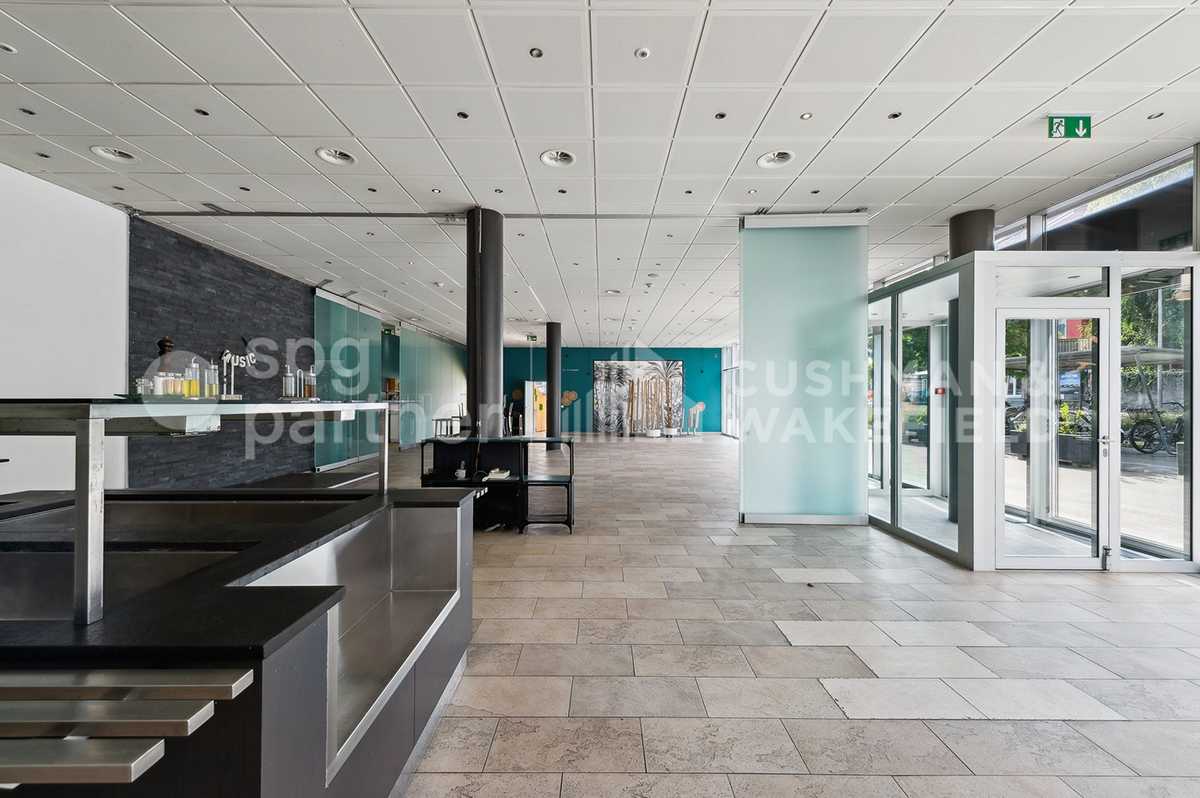 548m² commercial, photo 4 sur 7