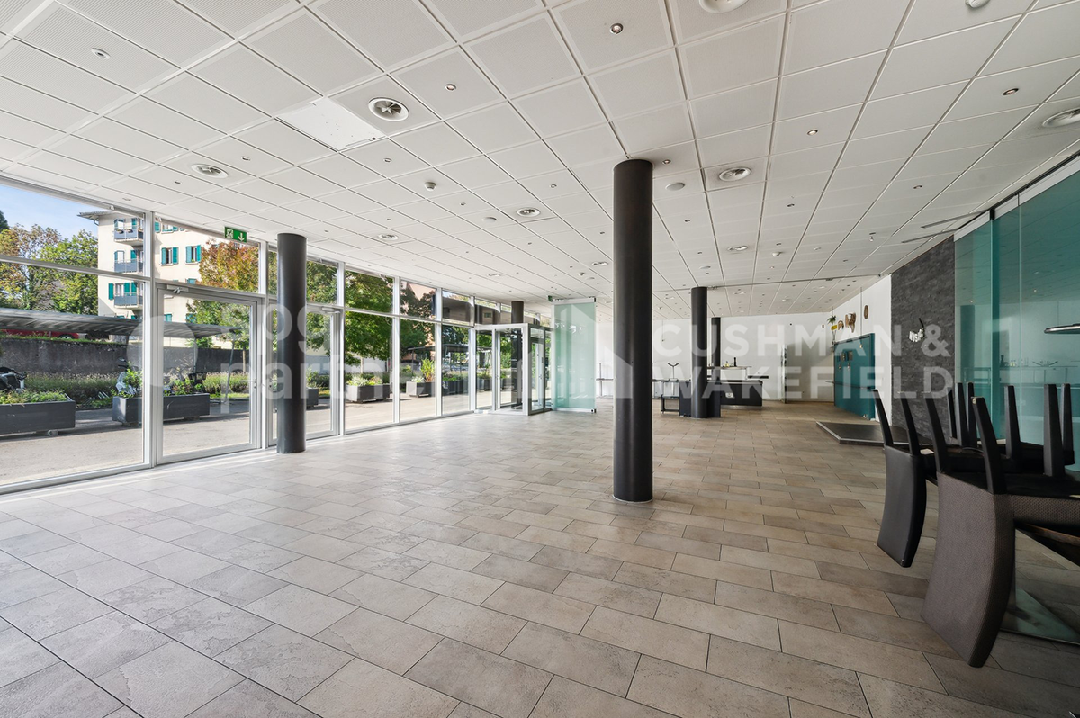 548m² commercial, photo 5 sur 7