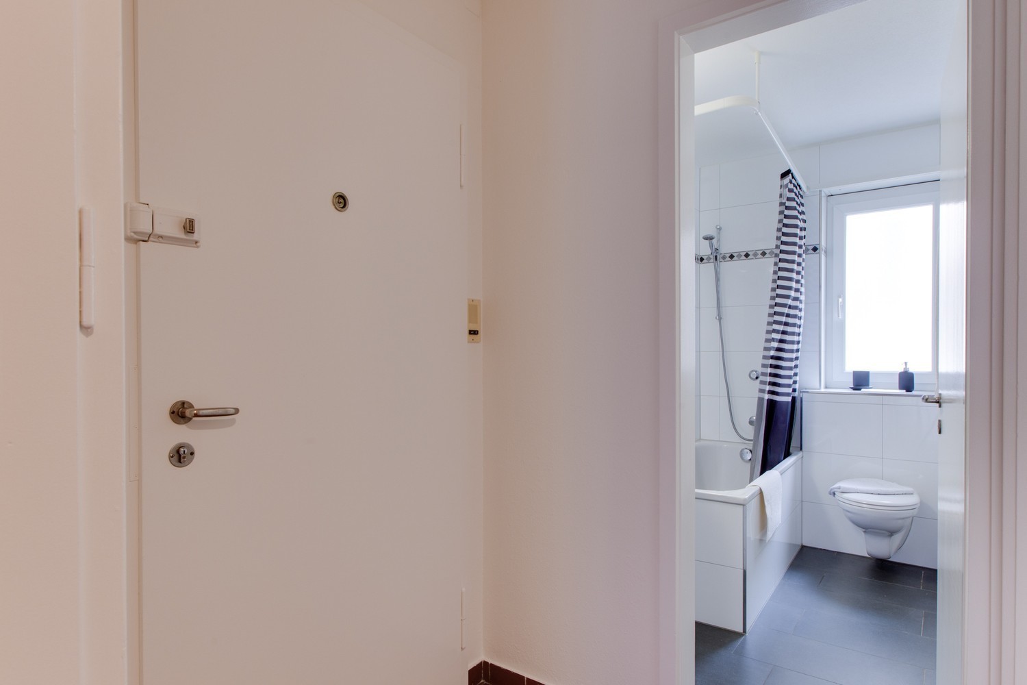 Möbliertes 1 ½ Zimmer Apartment