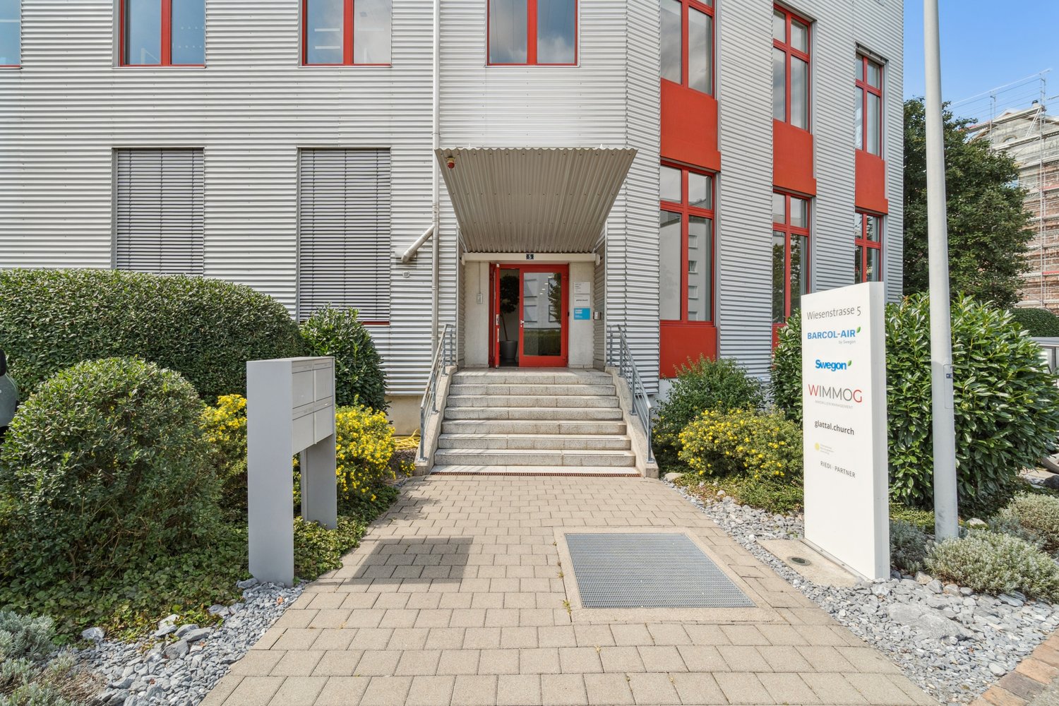 135m² bureau