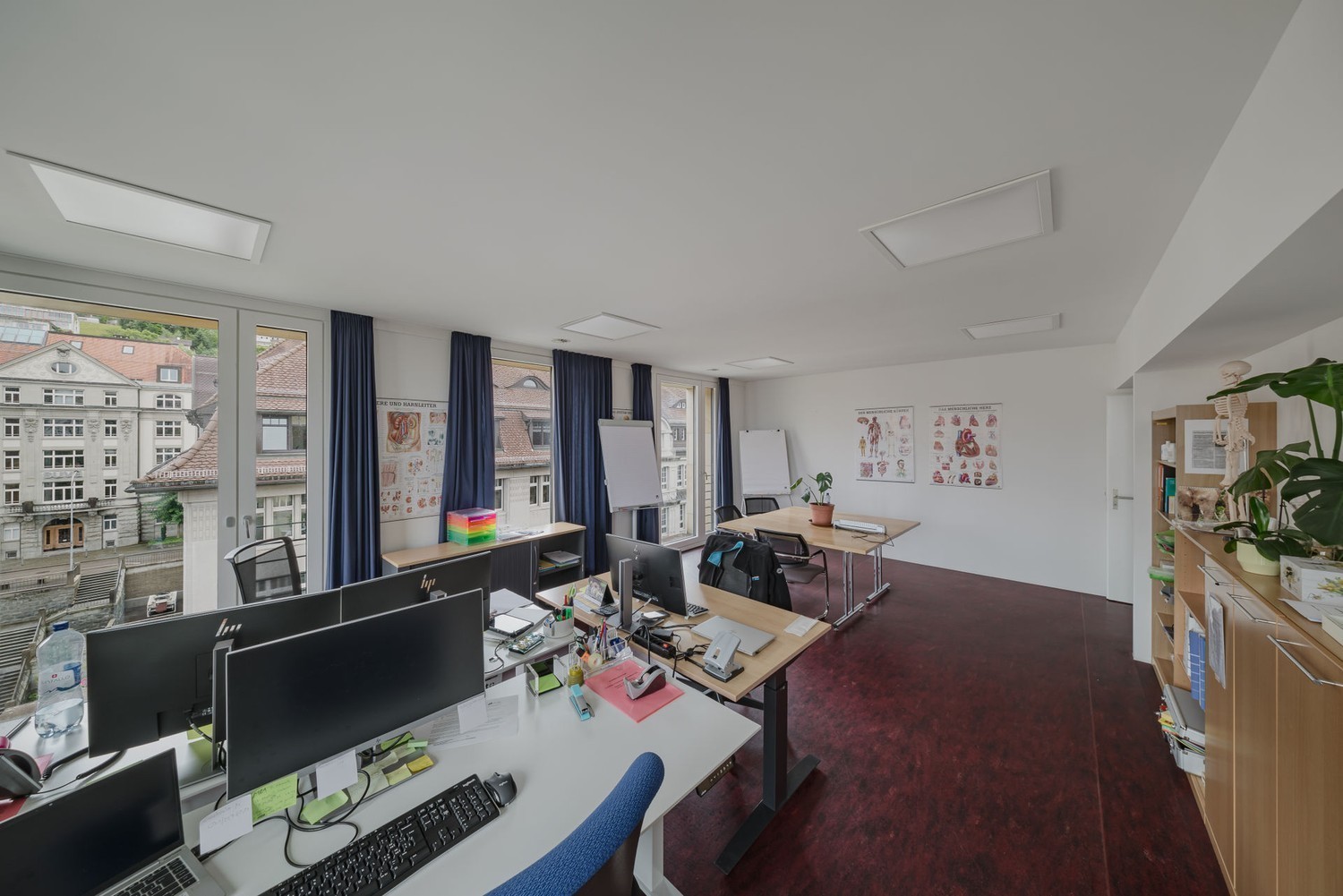 447m² bureau