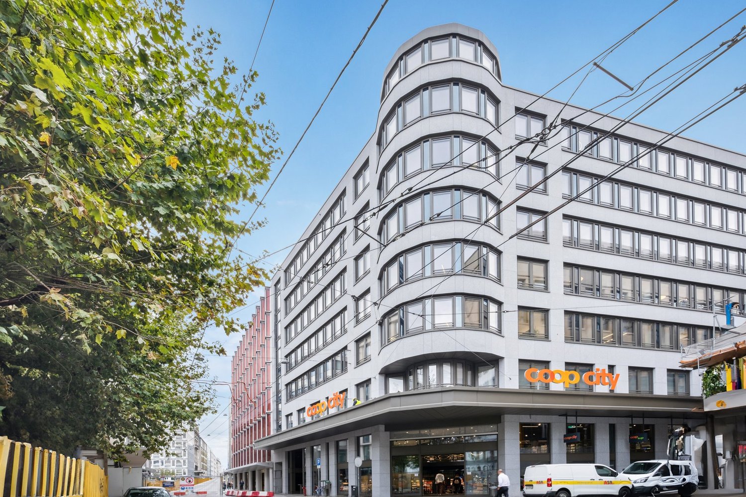 308m² office, photo 1 sur 10