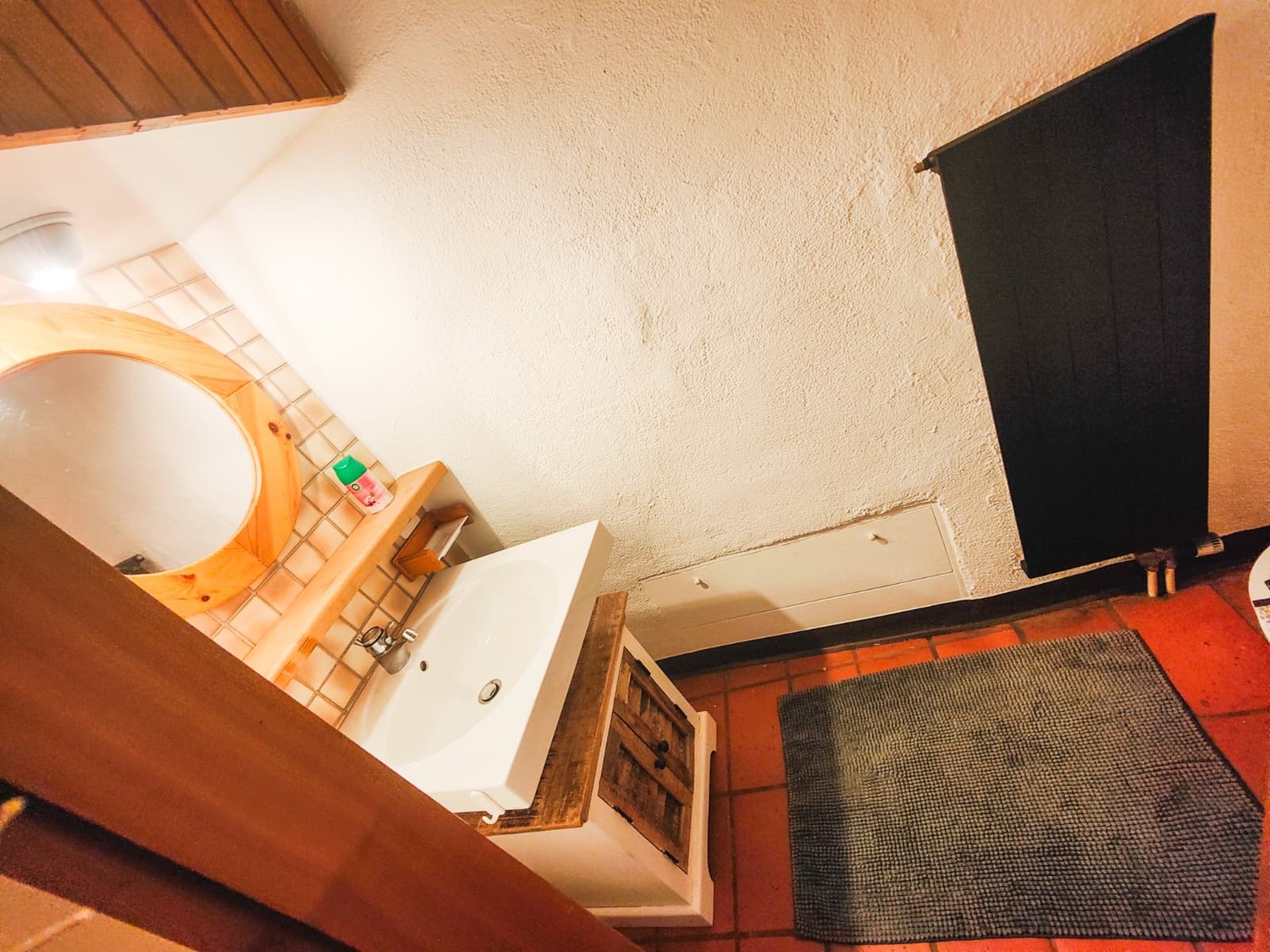 Recherche de locataire de remplacement – l'appartement au charme particulier !

Dès le 1er novembre, nous recherchons un locataire de remplacement pour notre magnifique et particulière appartement de 5.5 pièces en bâtiment ancien sur deux étages, qui séduit par son caractère unique.

L'essentiel en 