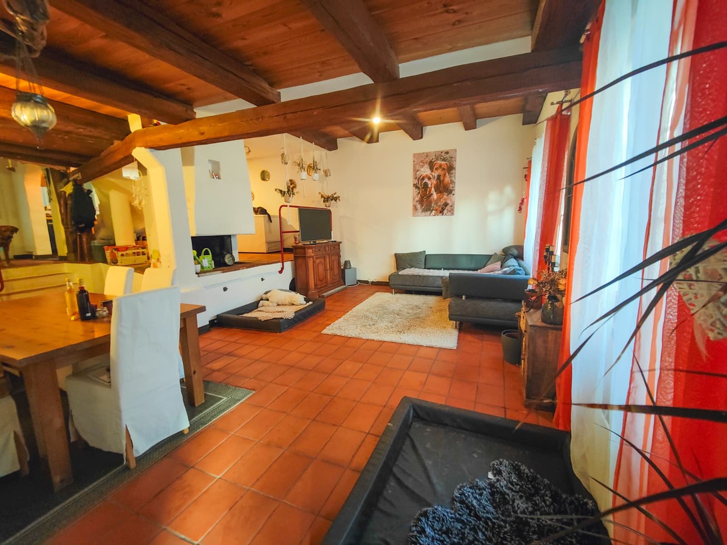 Recherche de locataire de remplacement – l'appartement au charme particulier !

Dès le 1er novembre, nous recherchons un locataire de remplacement pour notre magnifique et particulière appartement de 5.5 pièces en bâtiment ancien sur deux étages, qui séduit par son caractère unique.

L'essentiel en 