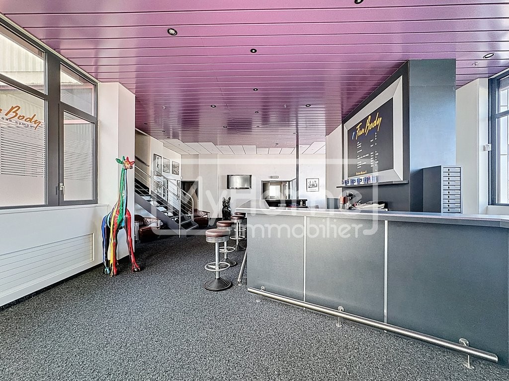 967m² shop, photo 3 sur 10