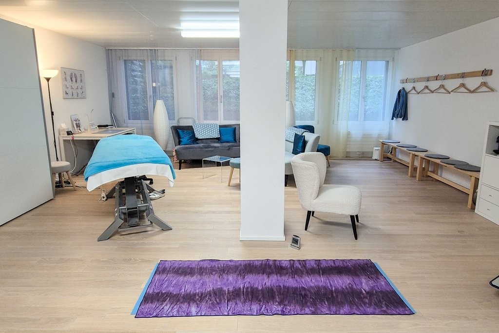 64m² commercial