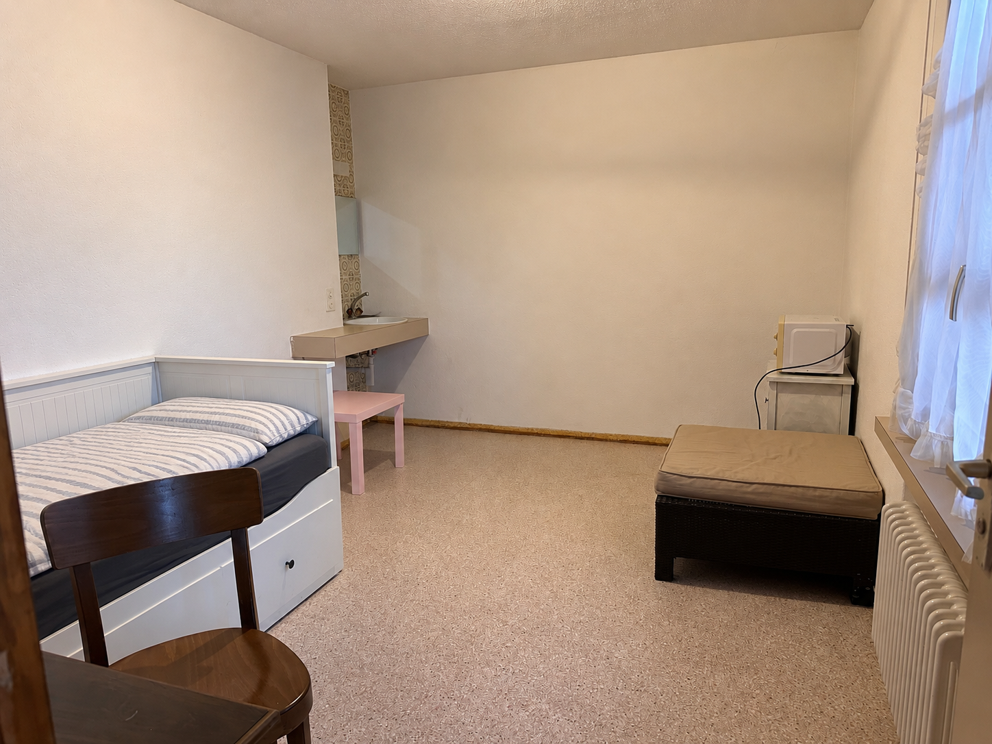 1 pièce chambre individuelle, photo 1 sur 3