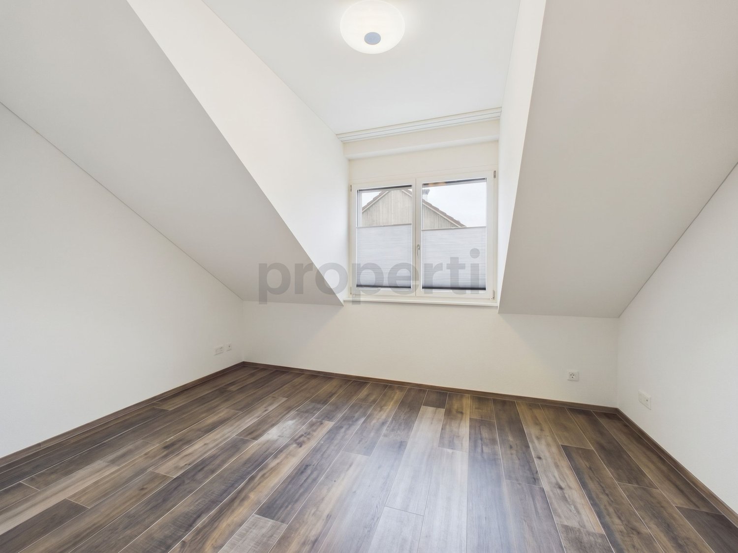 Appartement de 2 ½ pièces, photo 1 sur 9
