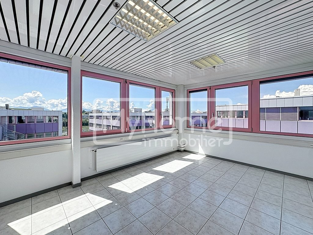 negozio di 103m²
