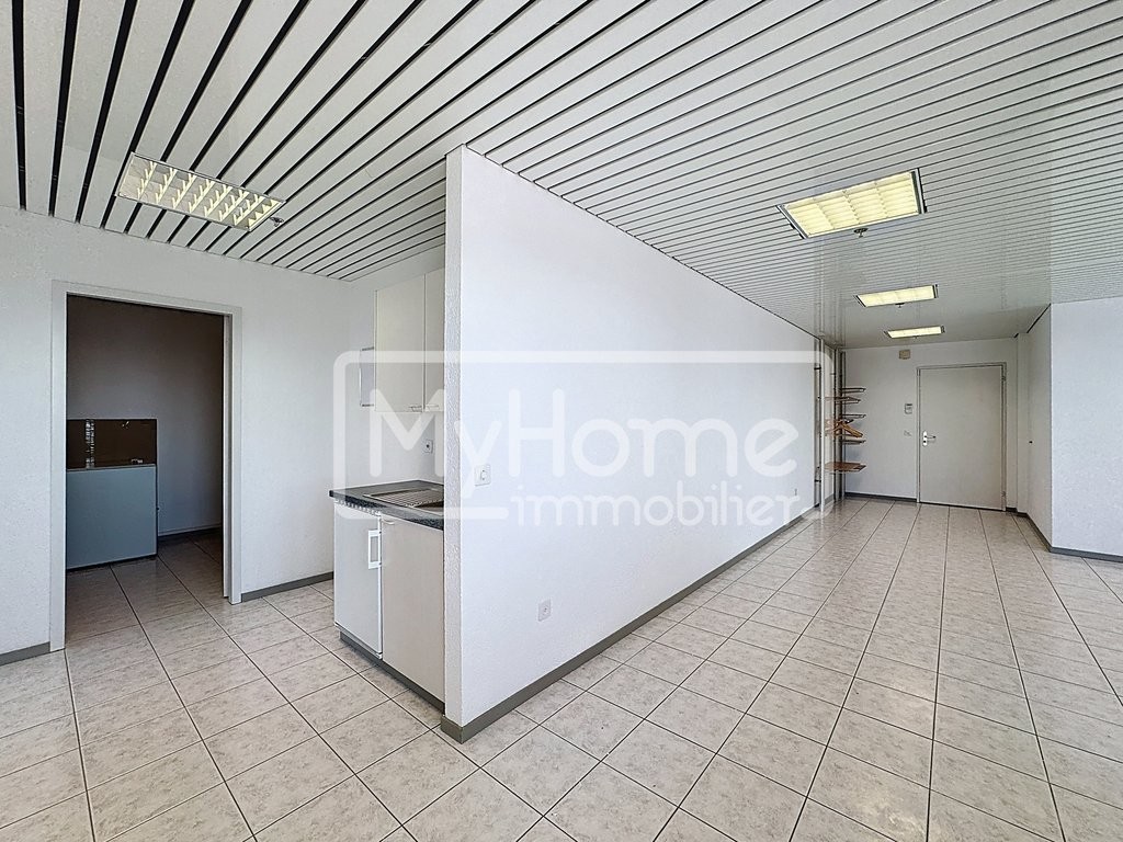 negozio di 103m²