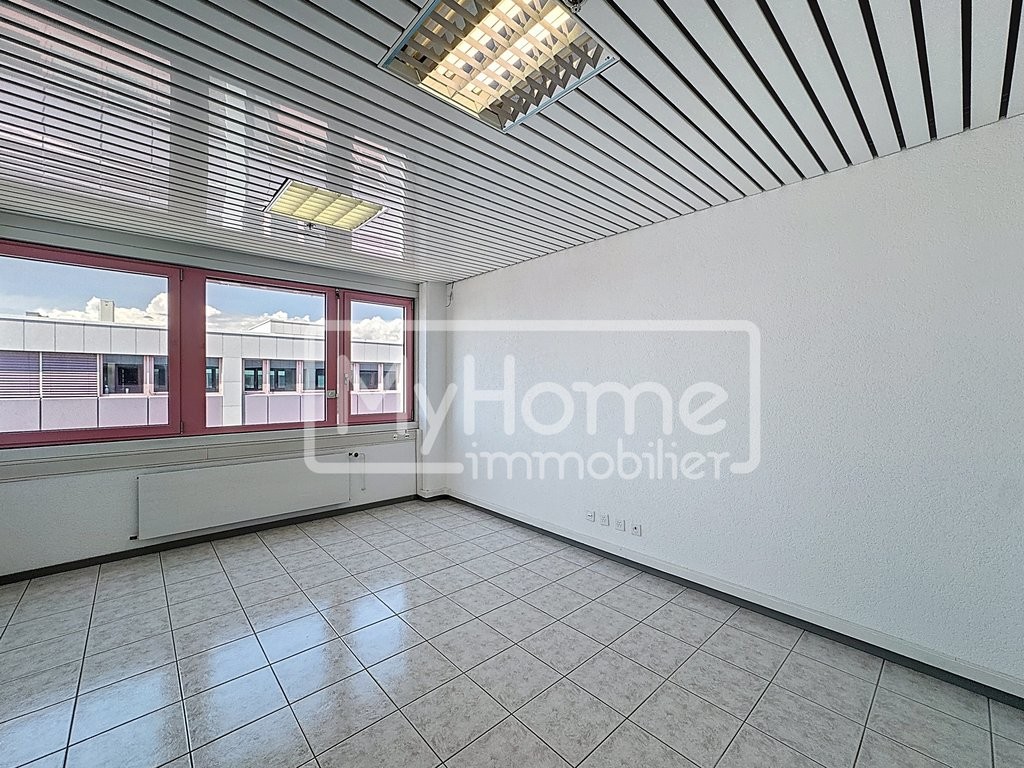 negozio di 103m²