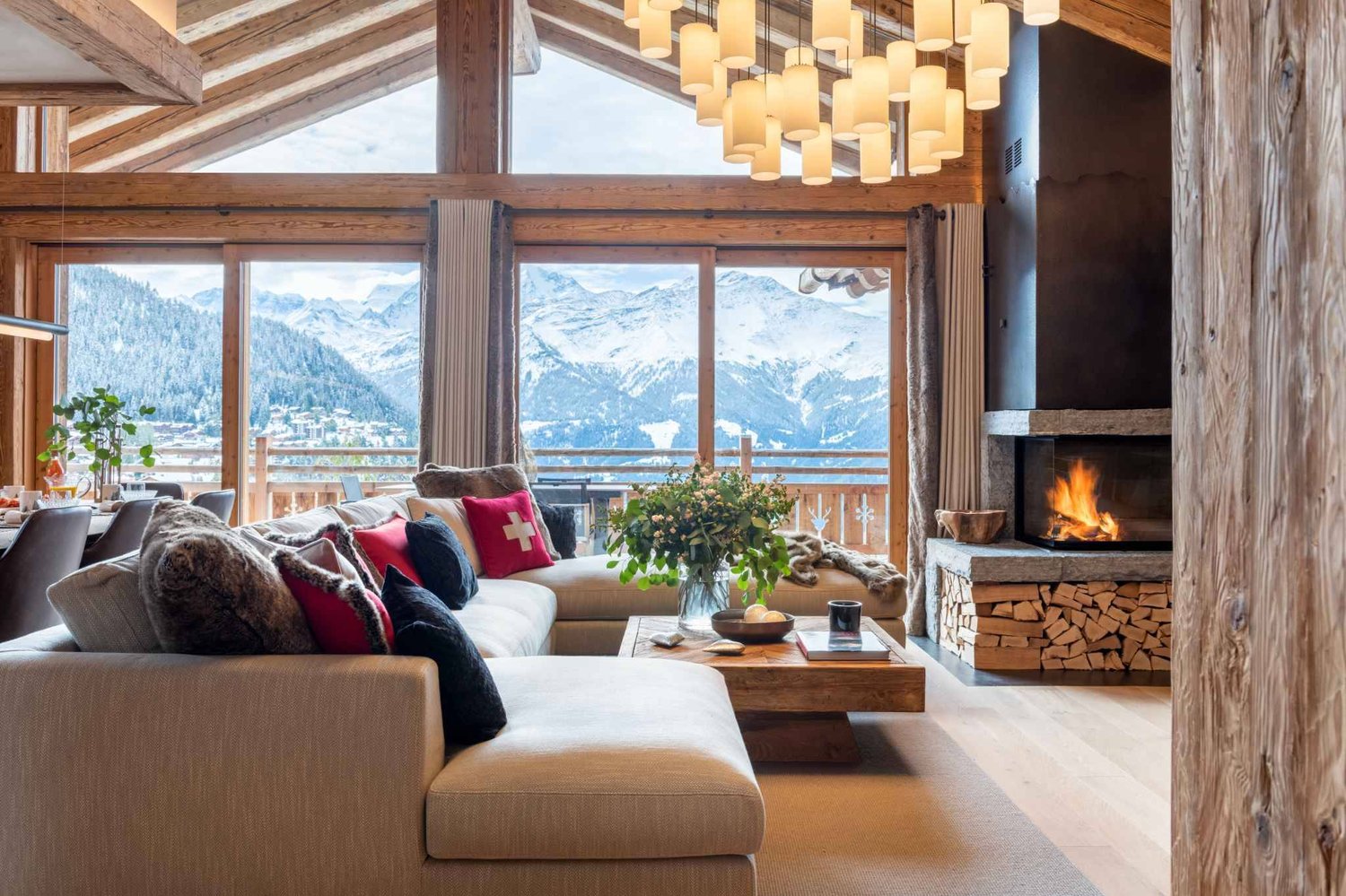 7 rooms chalet, photo 1 sur 10