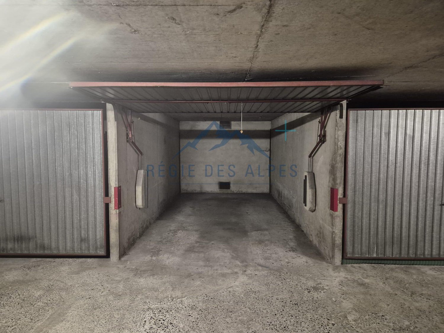 Covered slot, photo 2 sur 3