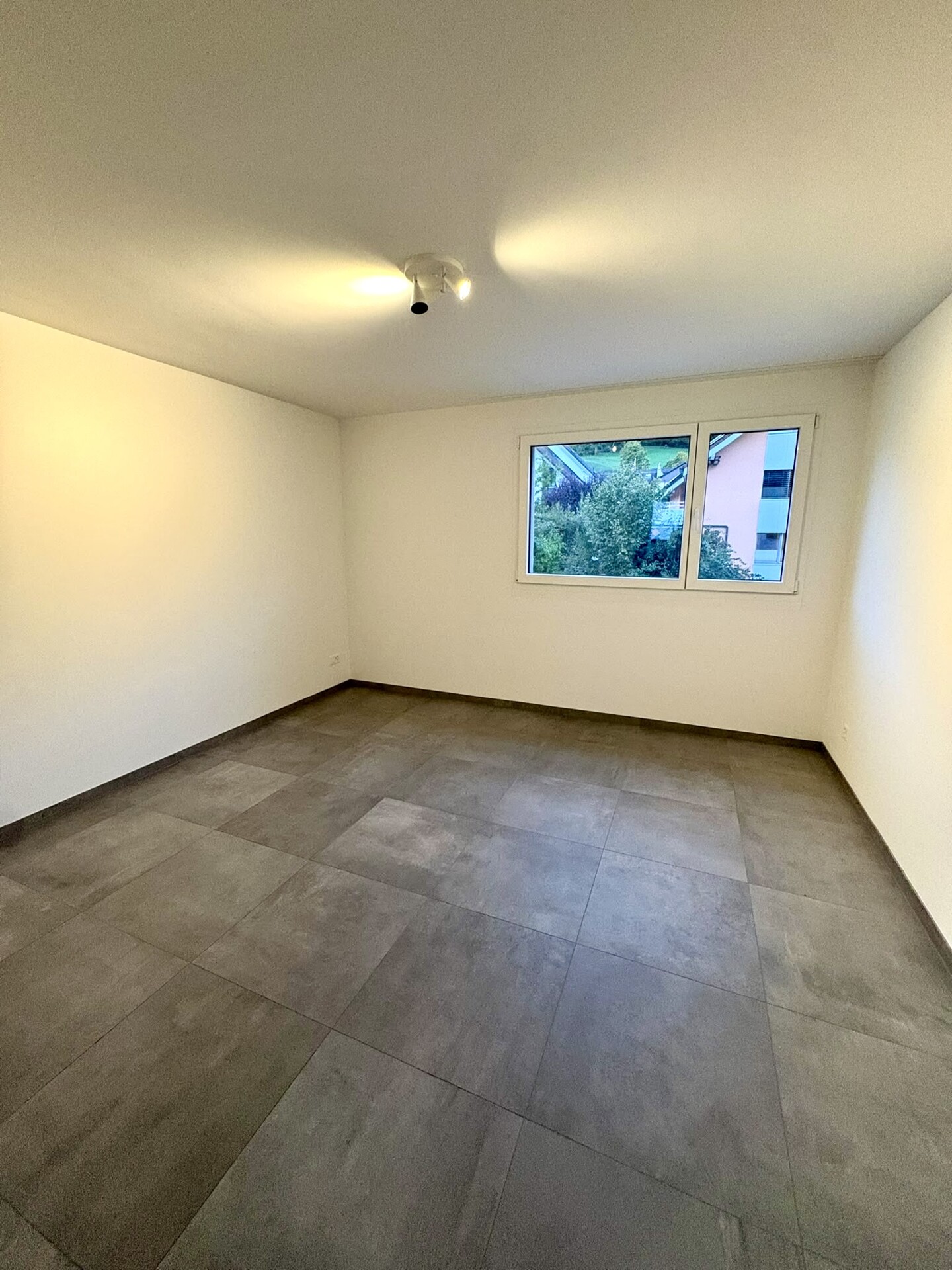 Duplex de 3 ½ pièces, photo 1 sur 8